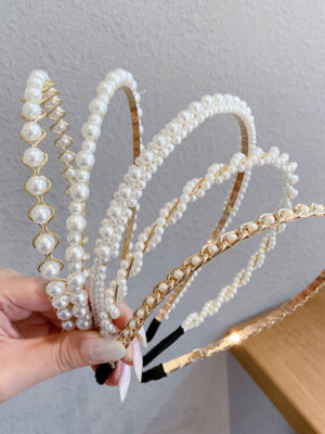 Thin pearl headband