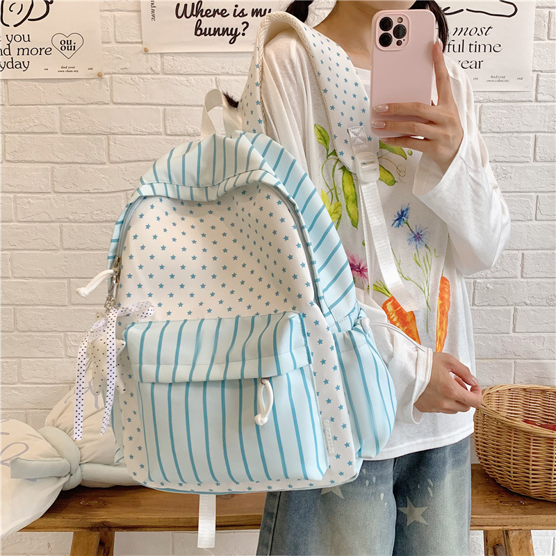 Student Lightweight Backpack For Commuting And Travel With A Great-looking Design - Image 3