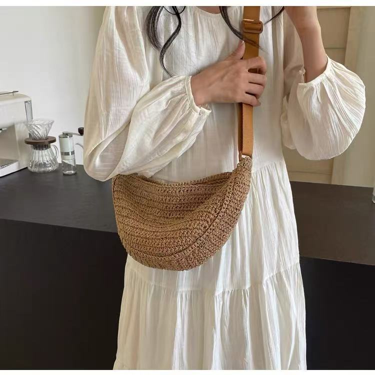 Handwoven Seaside Casual Getaway Relaxed Vibe Dumpling-style Woven Waist Bag - Image 2