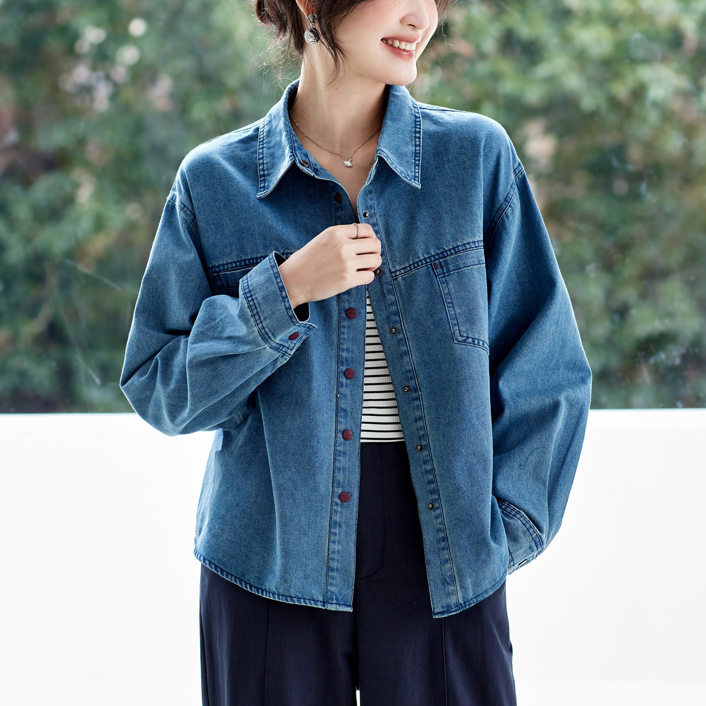 Stylish And Versatile Womens Blouse For Outerwear - Image 3