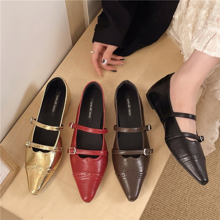 Design Sense Niche Single Button Pointed Commuter Shoes For Women, Thick Soled Mary Jane Shoes