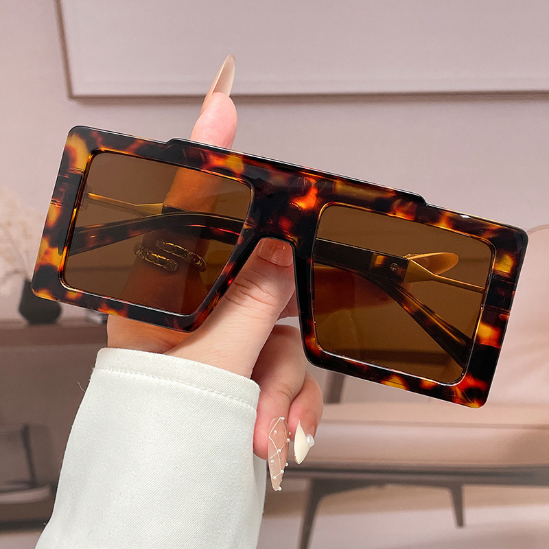 Wide-frame Square Blue-light-blocking Eyeglass Frames For Women - Image 4