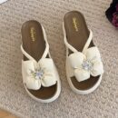Women's Cloud Feel Sandals Summer Outdoor New Flower Rhinestone Platform Slippers Niche Design Beach Shoes
