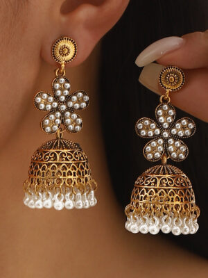 Retro Floral Rhinestone-studded Tassel Stud Earrings