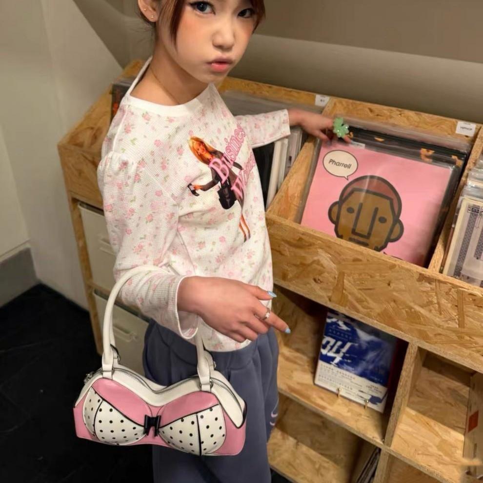 Heart Shaped Polka Dot Shoulder Bag - Image 6