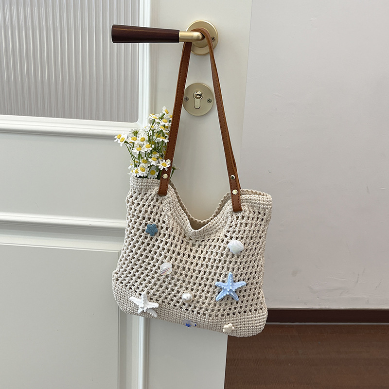 Straw-woven Womens Summer Large-capacity Underarm Shoulder Bag