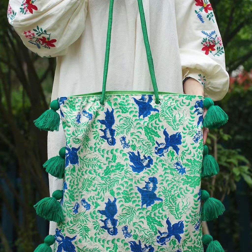 Contrast-color Tassel Canvas Bag New Chinese-style Homespun Cloth