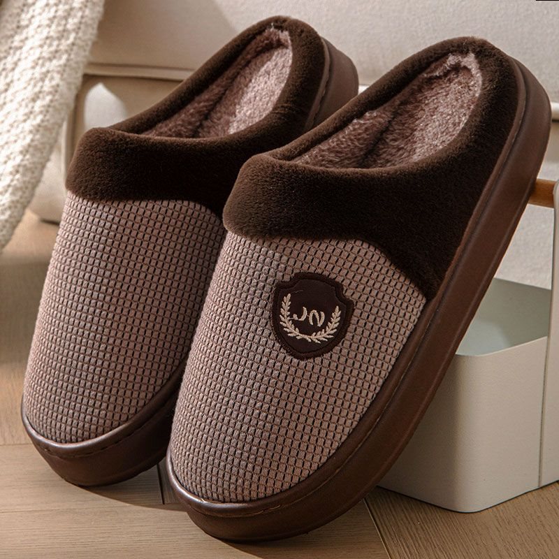New Cotton Slippers For Men And Women Winter Season - Image 4